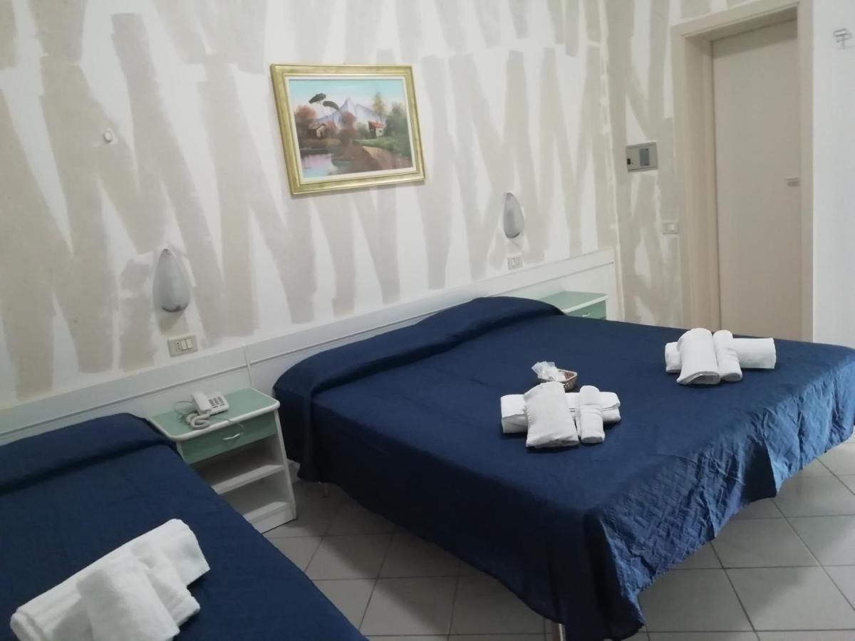 Hotel Mediterraneo Rimini Zewnętrze zdjęcie