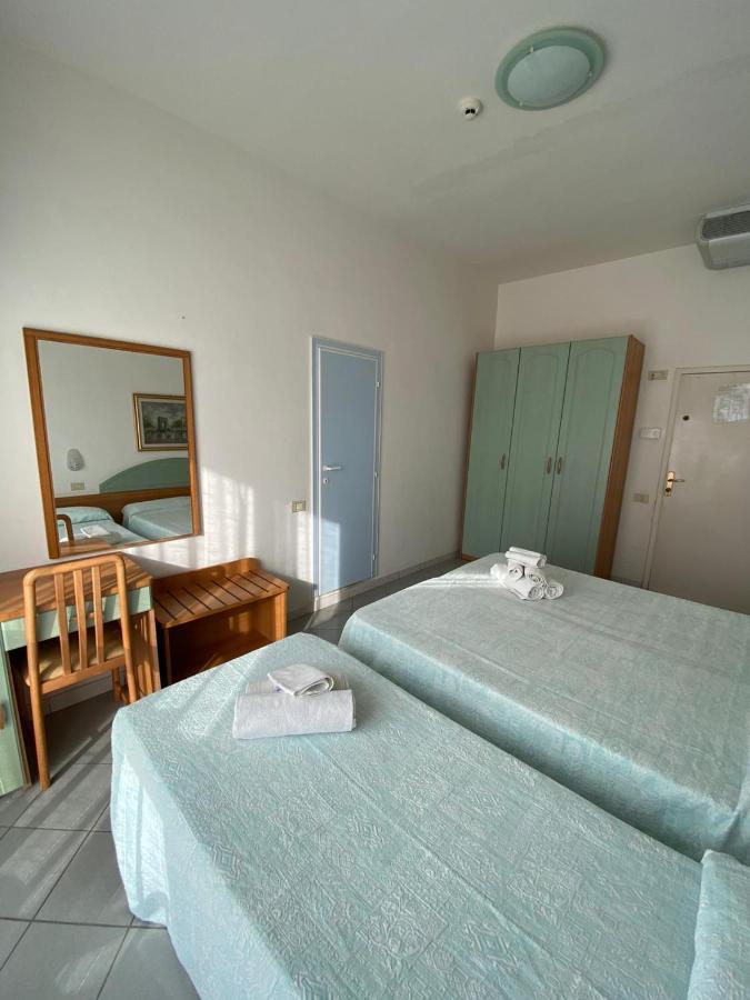 Hotel Mediterraneo Rimini Zewnętrze zdjęcie